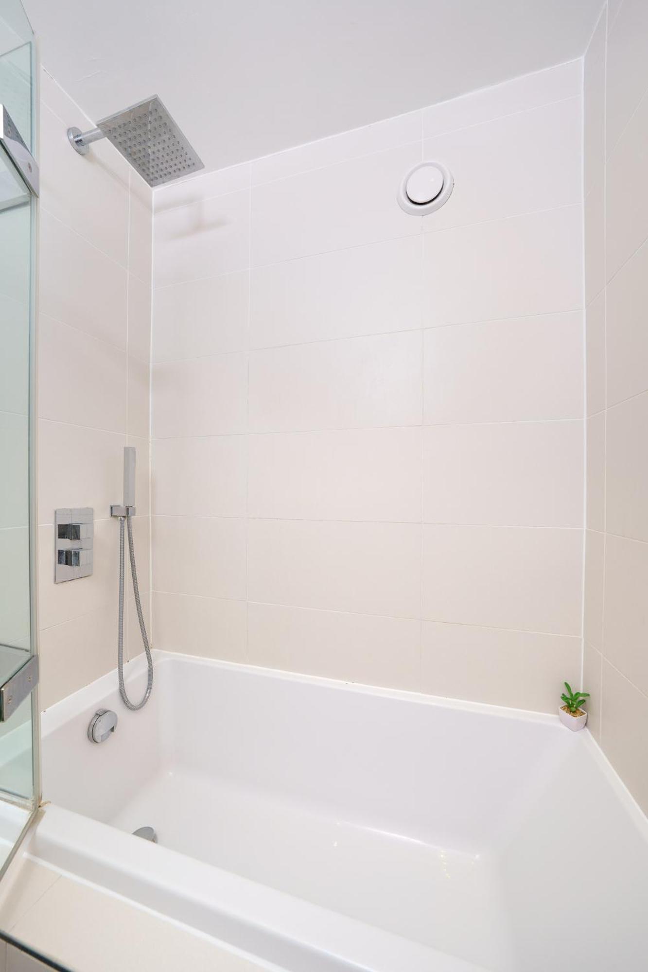 En-Suite Room In Zone 1 לונדון מראה חיצוני תמונה